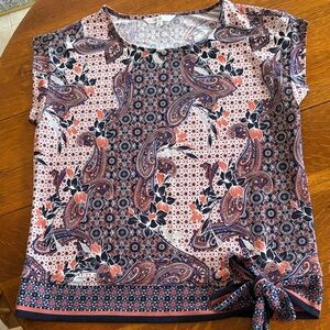 cleo Paisley & Floral Short Sleeve Tie-Hem Top in Pink, Navy & Cream